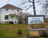 La Maison Arc-en-ciel est maintenant à vendre &mdash; Photo : Chris St-Pierre