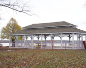 Le pavillon du parc Centennial. &mdash; Photo : Éric Boutilier