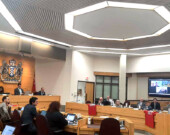 Le conseil municipal lors du vote pour le nouveau règlement de services en français à la Ville de Sault-Ste-Marie. &mdash;  Photos : Ines Bouguerra.