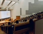 Selon Ève Leger, étudiante en maitrise à l’Université d’Ottawa, choisir une université francophone en milieu minoritaire reste une bonne démonstration de confiance en la francophonie &mdash; Photo : Courtoisie 