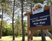 Légende : L’entrée du parc Joe Chartrand.
 &mdash; Crédit : Éric Boutilier