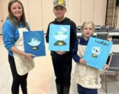 Une soirée peinture organisée en novembre 2024 par le Club des francophones de Longlac. &mdash;  Photos : Courtoisie