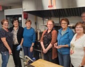 Les membres ont hâte de vivre la première soirée Bistro français. &mdash; Photos : Courtoisie