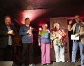 De gauche à droite : Patrick Breton, Bernard Paquet (&re place), Jeannette Castonguay (2e place), Nathalie Lalonde (3e place) et Alexandre Matte. &mdash; Photos : Léo Duquette