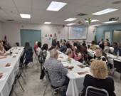Denis Constantineau a prononcé un mot avant d’inviter ses convives à savourer le dîner. &mdash; Photos : Mehdi Mehenni