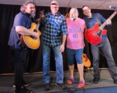 Dayv Poulin, John Nepssy, Stef Paquette et Edouard Landry. &mdash; Photo : Annie Morin