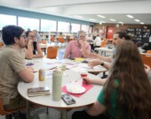  Les discussions ont notamment porté sur la question des nouveaux arrivants, de leur intégration au milieu et à la vie francophone. Photo : Courtoisie AFO
 &mdash; Photo : Courtoisie AFO