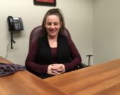Erin Ryan dans son bureau à Petit-de-Grat. &mdash; Robert Fougère