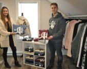 Danielle Gaudet et Justin Comeau sont fiers de leur produit en vente pour appuyer la biodiversité. &mdash; Richard Landry