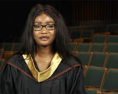 Kissi Lou Agnaki Séphore à prononcé le discours d’adieu.   &mdash; Université Sainte-Anne