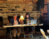 À la gauche, MaryAnn Gauvin, présidente du comité, et la directrice générale de la SAC, Natalie Robichaud.   &mdash; Shawna Comeau