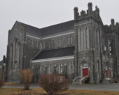 Édifice de l’ancienne église Saint-Bernard. &mdash; PHOTO - Richard Landry