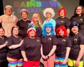 L'équipe dynamique des Rainbow Rockstarz 2023 ! De gauche à droite : Rangée arrière : Mathias Poirier, Shelley LeLièvre, Denise Timmons, capitaine de l'équipe, Glenna Arsenault, Ashley Roach-Poirier et Valerie Kendall. Première rangée : Amanda Aucoin, Jenny Aucoin, Nadine Poirier, Makenna Bourgeois, Emily LeBlanc et Jeremie Poirier. &mdash; PHOTO(S) - Rosie Aucoin-Grace