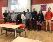 De gauche à droite : Chérif Mata, membre, Selma Zaiane-Ghalia, présidente sortante, Jimmy Thibeault, nouveau président, Soukayna Moubarik, secrétaire, Mathilde Thériault, représentante étudiante, Marc Harper, trésorier, Arnaud Scaillerez, vice-président, Sandrine Mounier, représentante chercheure hors université, et Erwan Bertin, membre. &mdash; PHOTO - Henri-Dominique Paratte