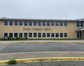 Le bâtiment de l’école élémentaire francophone Pubnico-Ouest, construit en 1961. 
 &mdash; PHOTO - De gracieuseté - Charlène Leblanc