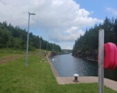 Le canal de Saint-Pierre avec le nouveau pont, inauguré en 2017. &mdash; PHOTO(S) - Clermont Charland