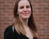 Catherine Meek-Bouchard, dont la recherche doctorale porte sur le consentement sexuel, est membre de la Chaire de recherche sur les violences sexistes et sexuelles en milieu d’enseignement supérieur de l’Université du Québec à Montréal. 
 &mdash; PHOTOS - De gracieuseté