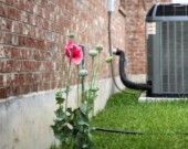 Au Canada, plus de 5 % des bâtiments sont chauffés au moyen d’une thermopompe.
 &mdash; PHOTO: EcoHabitation
