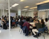 Discussions avec des parlementaires de l'Assemblée parlementaire de la Francophonie - Région Amérique. &mdash; CRÉDIT : Nazaire Joinville
