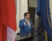 Billy Nungesser, lieutenant-gouverneur de l’État de la Louisiane, lors de son discours de bienvenue. 
 &mdash; PHOTO: Jean-Philippe Giroux 