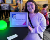Morgan Oliver présente son DELF, diplôme requis pour s’inscrire dans le nouveau programme d’Éducation francophone. &mdash; PHOTO : Courtoisie