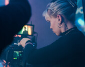 Le Regroupement des artistes cinéastes de la francophonie canadienne (RACCORD) est une association professionnelle à but non lucratif qui réunit les cinéastes francophones en situation minoritaire au Canada.  &mdash; Photo : Johannes Blenke – Unsplash