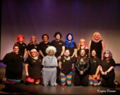 Les membres du groupe Rainbow Rockstarz 2025. Première rangée, de gauche à droite: Valérie, Nadine, Glenna, Kaylee, Ashley, Mélanie et Jenny. Rangée arrière, de gauche à droite: Emily, Amélie, Shelley, Jeremie, MaKenna, Denise et Matthias. &mdash; PHOTO: Kaylee Deveau, avec permission