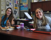 Gabrielle Losier et Sophie LeBlanc sont enthousiastes en prévision de leur travail cet été. &mdash; PHOTO: Richard Landry