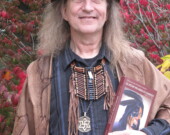 Jean-François Cyr, traducteur de Ce n’était pas nous les sauvages de Daniel Paul. &mdash; PHOTO: Marissé Caissy