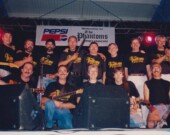 Photo de groupe des Phantoms lors de leur 30e réunion en 1996. &mdash; PHOTO: Gloria Aucoin