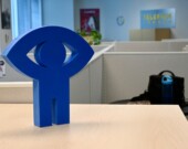 Une représentation en 3D du logo de l’Office international du film.  &mdash; PHOTO: Jean-Philippe Giroux