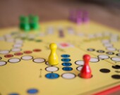 Une partie de jeux de société. &mdash; PHOTO: ClickerHappy - Pixabay