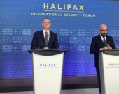 David J. McGuinty, ministre de la Défense nationale, et président et administrateur, Forum sur la sécurité internationale d’Halifax.  &mdash; Henri Dominique-Paratte