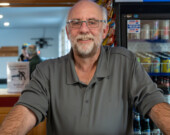 Sur la photo, Pat Wright, propriétaire du nouveau marché public Little Brook et ancien propriétaire du Seabreeze Bowling Alley, aujourd'hui fermé.  &mdash; PHOTO: Shannon Nickerson