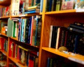 Une bibliothèque. &mdash; PHOTO: FotoshopTofs - Pixabay