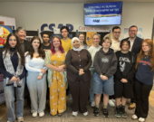 Le CCJ 2025-2026. Rangée du haut, de gauche à droite: Lori Fraser, directrice régionale du regroupement Nord; Yasser Toumir, École Mer et Monde; Liam Mailman, Centre scolaire Étoile de l’Acadie; Georgia Collins, École acadienne de Truro; Kevin Lemieux, responsable du recrutement et rétention des apprenants; Michel Collette, directeur général. Rangée du bas, de gauche à droite: Judy Jazzar, École secondaire Mosaïque; Anna Rose Plamondon, École secondaire Par-en-Bas; Narayah Cragg, Centre scolaire Rive-Sud; Myriam Souhi, École secondaire du Sommet; Alex Woodward, École acadienne de Truro; Rebecca Hardy, École des Beaux-Marais; Anaïs L’Ecuyer-Steele, École du Carrefour du Grand-Havre. Absent: Regan Barnes, École Rose-des-Vents; Avree Landry, École Beau Port. À venir: École secondaire de Clare.  &mdash; PHOTO: CSAP