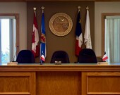 La salle de rencontre du conseil municipal, à l’hôtel de ville de la Municipalité de Clare.  &mdash; PHOTO: Archives