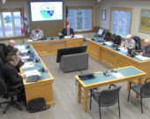 Le conseil municipal de Clare, le 15 avril.  &mdash; PHOTO: capture d’écran de la rencontre diffusée en ligne du conseil municipal de Clare