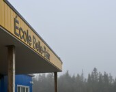 L’entrée de Belle-Baie, la première école acadienne de Torbé.  &mdash; PHOTO: Jean-Philippe Giroux