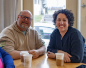 Trevor Poirier, candidat NPD dans Chéticamp-Margarees-Pleasant Bay, et Claudia Chender, cheffe du NPD de la Nouvelle-Écosse. &mdash; Photo: Nouveau parti démocratique de la Nouvelle-Écosse