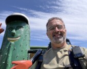 Lester LeBlanc, un ancien combattant des Forces armées canadiennes originaire de Chéticamp, a posé pour une photo alors qu’il s’entrainait en vue de sa randonnée de 250 kilomètres sur neuf jours organisée au profit de l’organisme Soldier On. &mdash; PHOTO: courtoisie