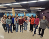 Fête des Mères au bowling (2 mai). 
 &mdash; PHOTO: Matheus Lucas, CCÉA
