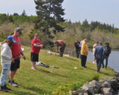 Une douzaine de pêcheurs était au rendez-vous pour capturer des truites, le 6 juin. &mdash; PHOTO: Richard Landry