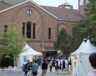 L'entrée du festival à l'église grecque orthodoxe Saint Georges.  