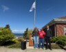De la gauche vers la droite, Jessica-Walker Dion, gérante des loisirs, un membre d’Inclusion Clare, et Marc Alexandre Bouchard, coordonnateur d’ EDIA. &mdash; PHOTO: Prudencia Mbiadjeu
