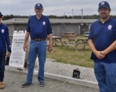 Les trois générations de Clare qui se rendront au tournoi national, Harley  Romain, Rolland Jaume et  Bruce Romain. &mdash; PHOTO: Richard Landry