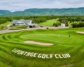 Sur les verts du Club de golf Le Portage, les quelques 100 participants auront l’occasion de passer une journée agréable tout en contribuant à une cause importante.  &mdash; Photo: Club de golf Le Portage