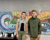 Les élèves Ally et Adriel Dumont Gagné à l’École NDA.  &mdash; PHOTO: Prudencia Mbiadjeu