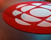 Le logo et le tapis de Radio-Canada.  &mdash; PHOTO: Jean-Philippe Giroux