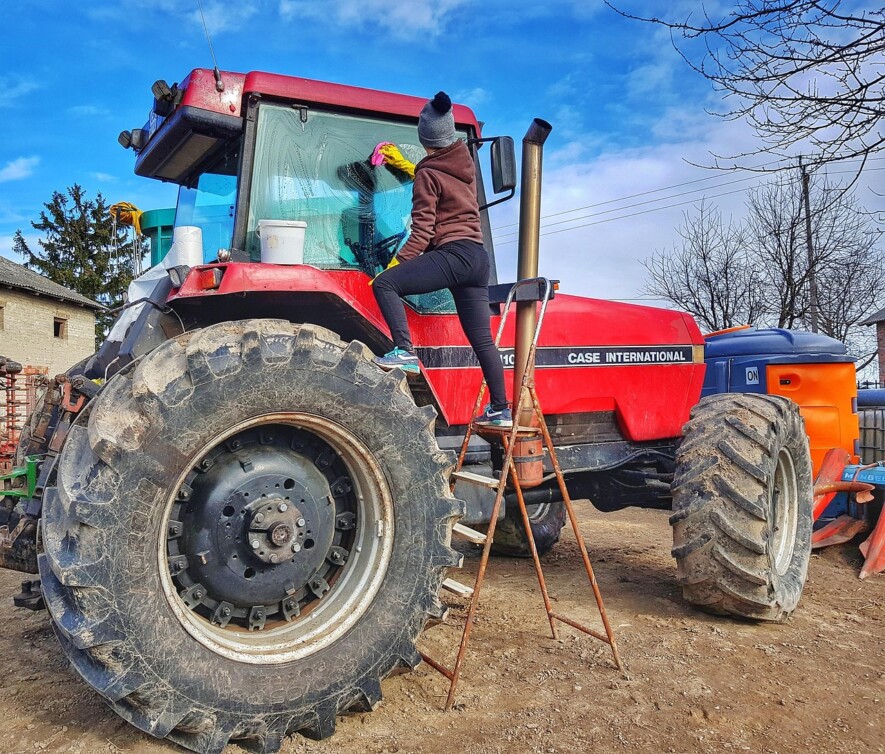AgriMentor aura aidé plus de 70 agricultrices canadiennes à relever les défis de la vie à la ferme.  